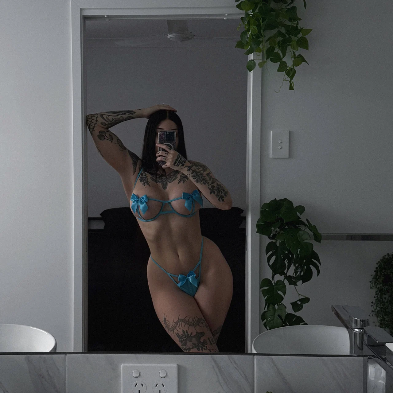 kxrlyxmxrie - OnlyFans model