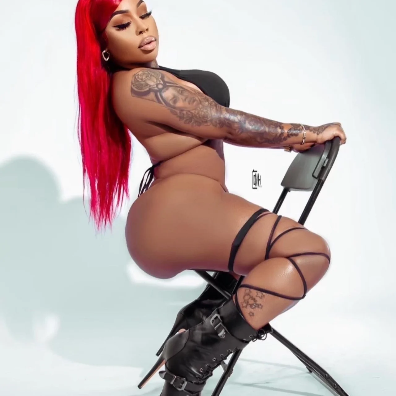 BIG BOOTY PRINCESS - OnlyFans model