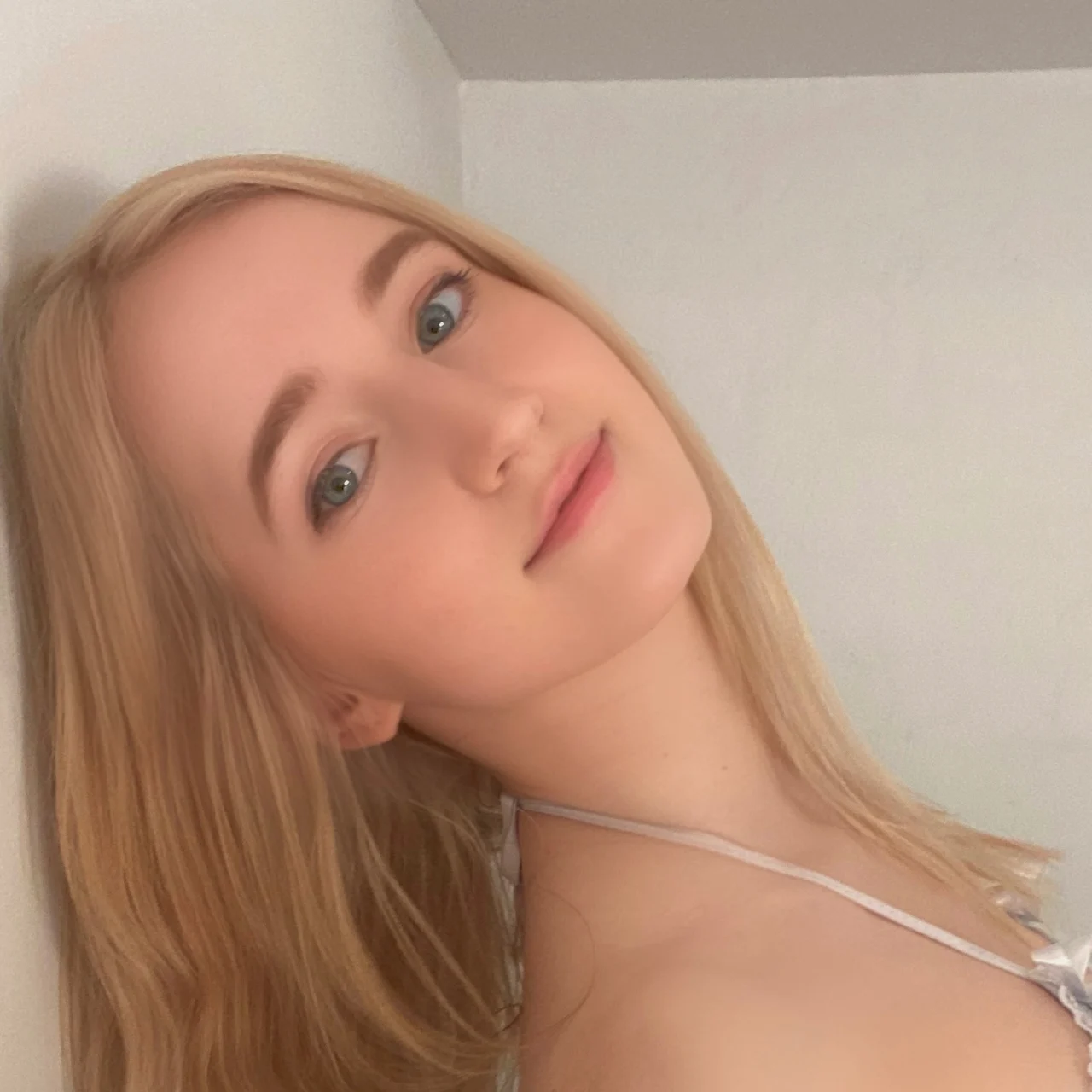 Laila - TIP $6 FOR BOYGIRL🔥 - OnlyFans model