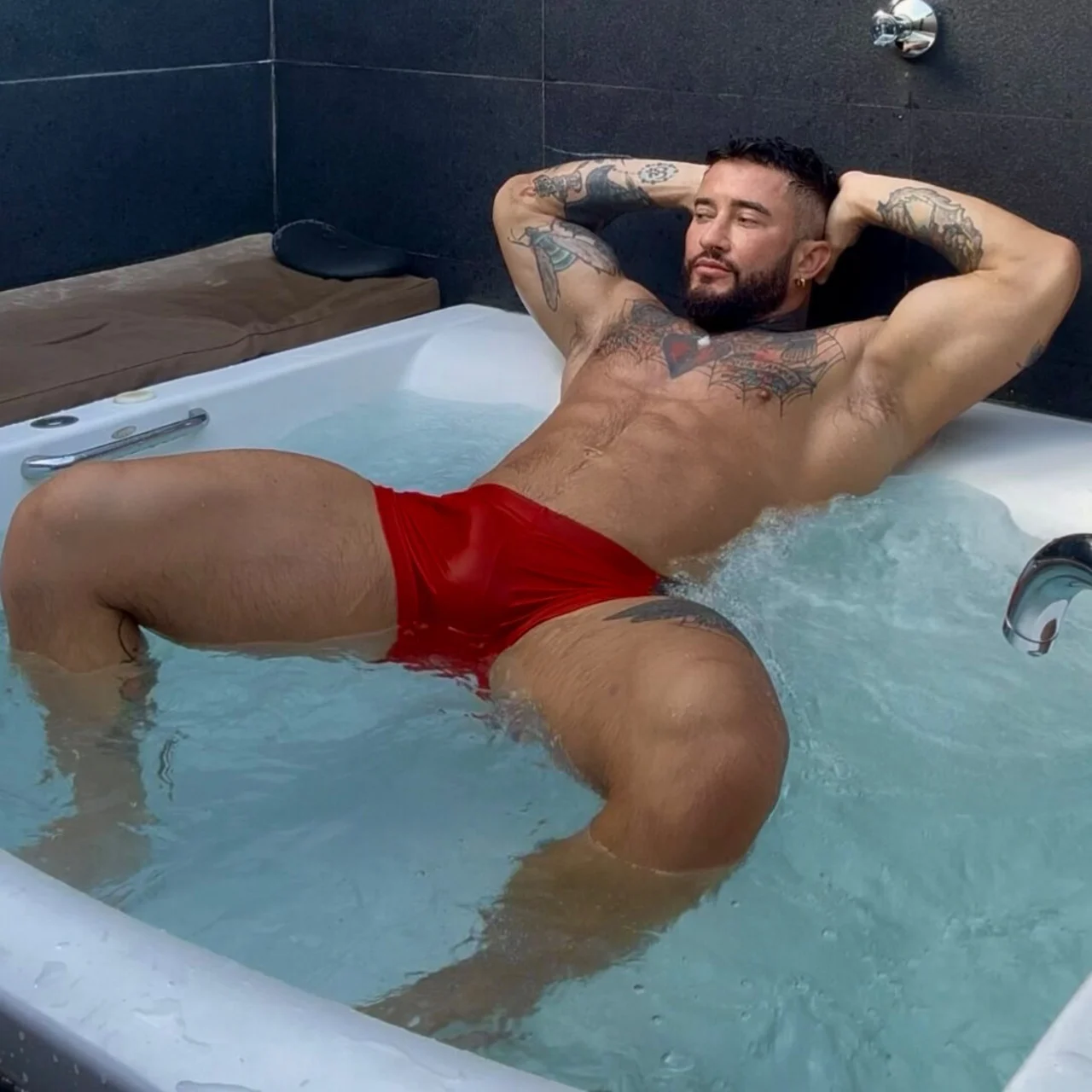 Lawrence London! 💦 241k PAGE LIKES 🏆 #1 - OnlyFans model