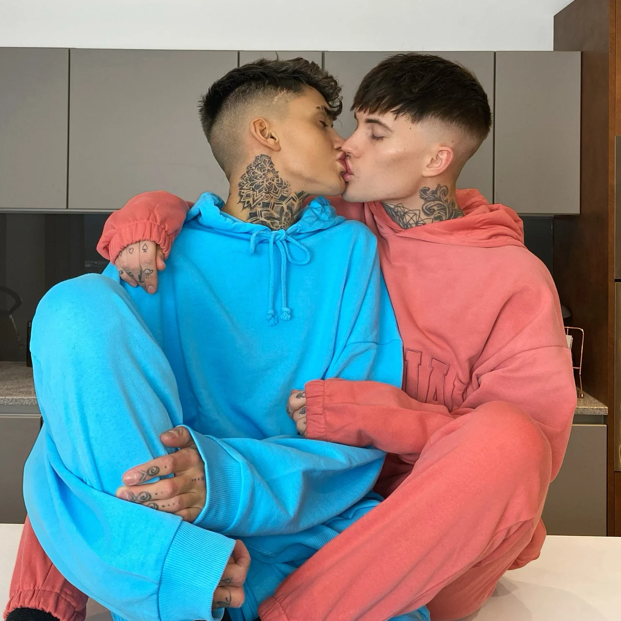 L &amp; C - OnlyFans model