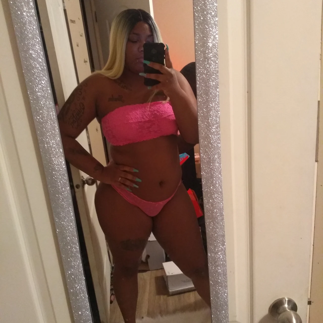 Ebonyhotwife - OnlyFans model