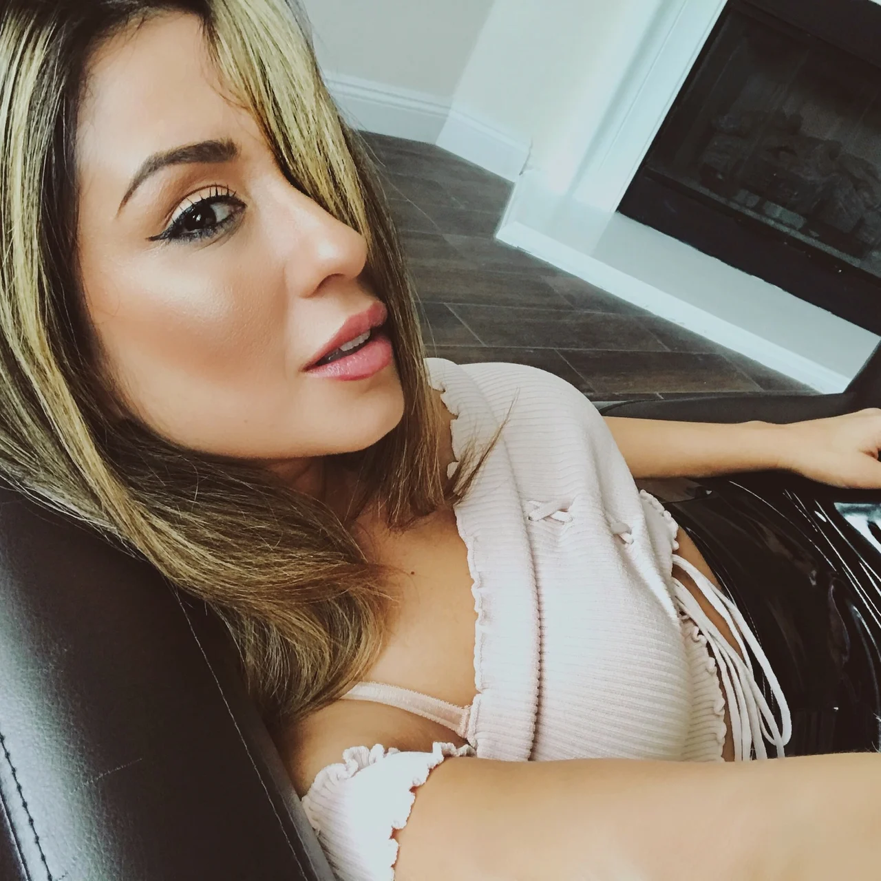 Miss Lexi Chase - OnlyFans model