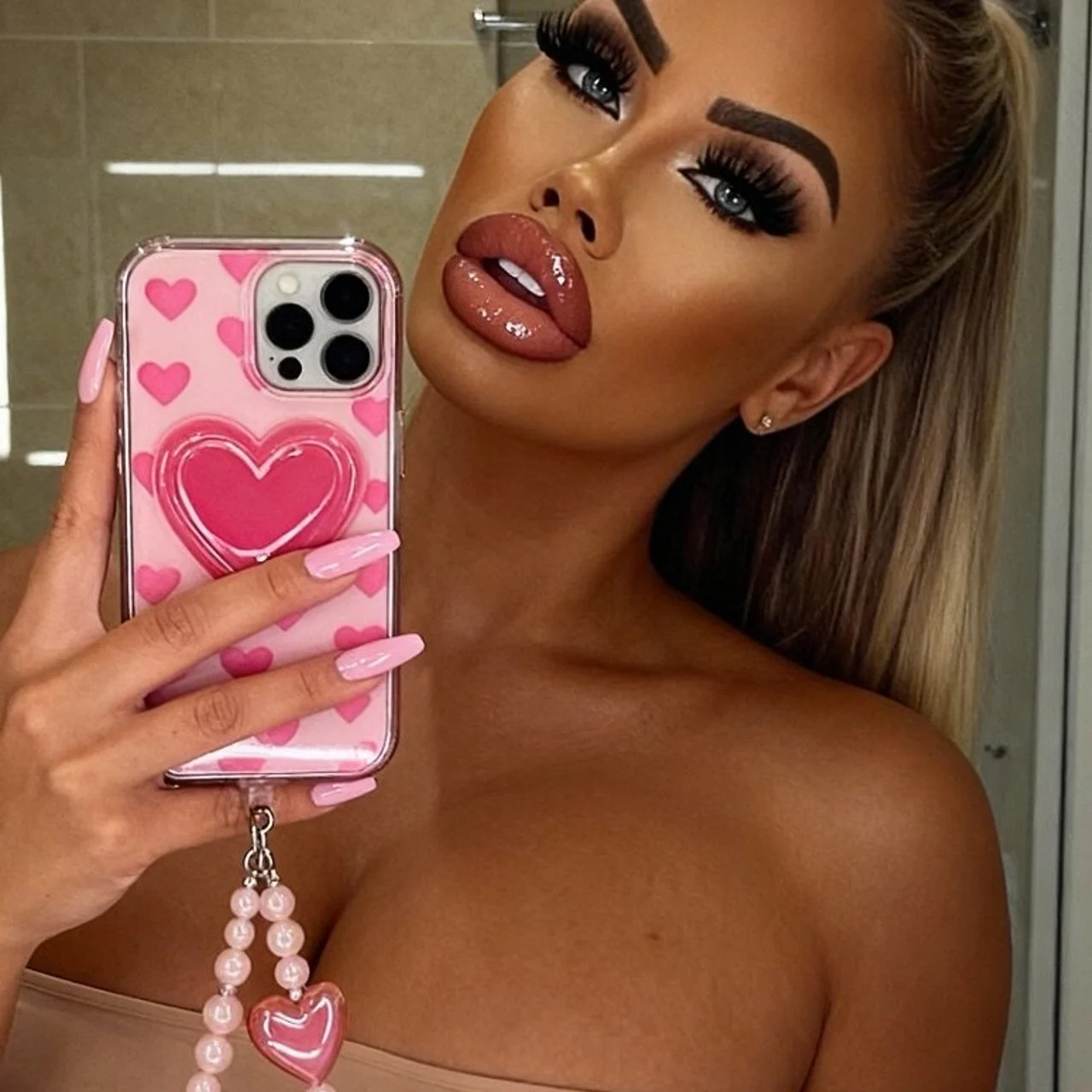 CURVY DOLL π₯ LEXI π©· - OnlyFans model