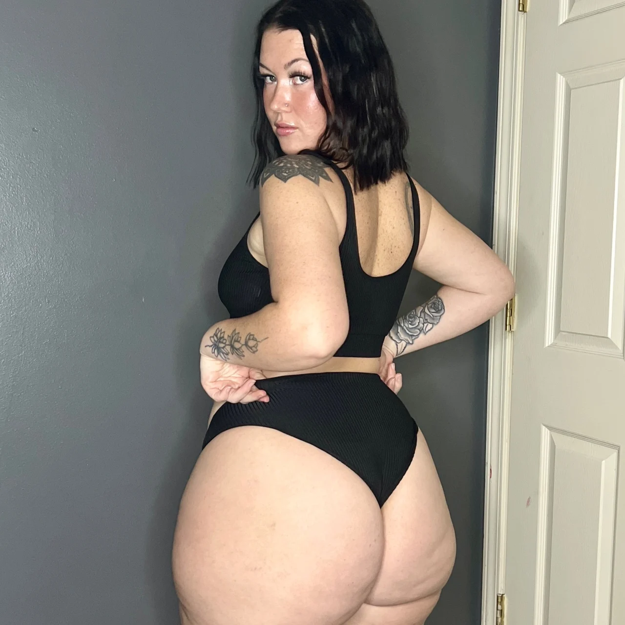 lex - OnlyFans model