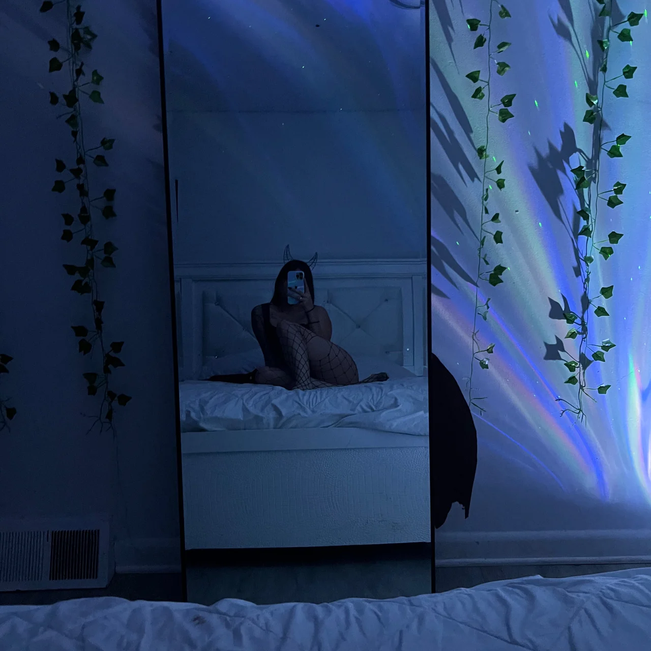 Azuuuul - OnlyFans model