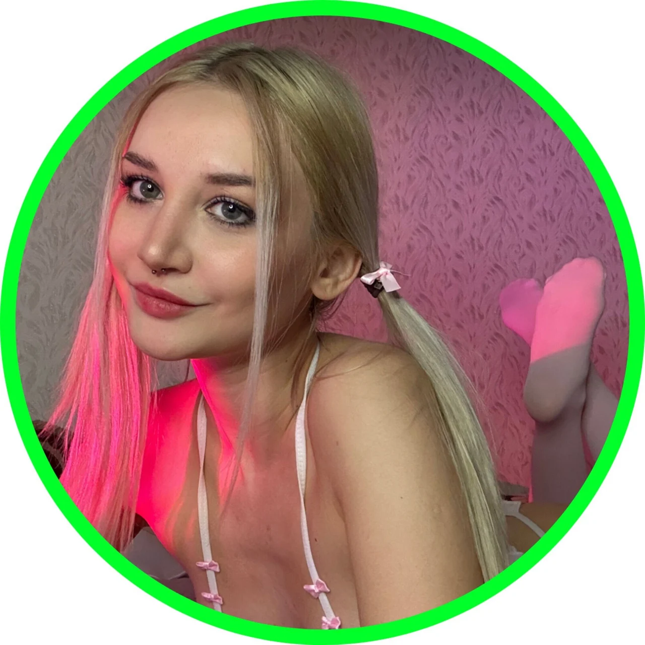 🌙 𝗟𝗨𝗡𝗔𝗕𝗘𝗟𝗟 - OnlyFans model