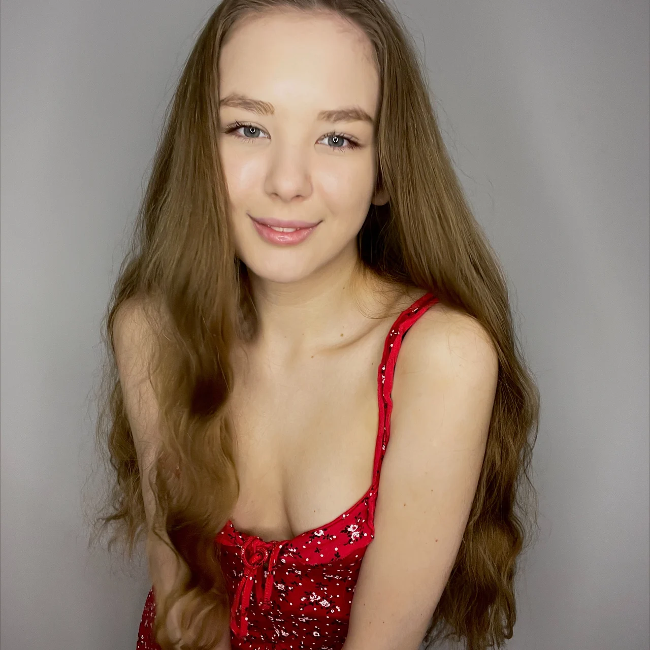 🌸 Viola - OnlyFans model