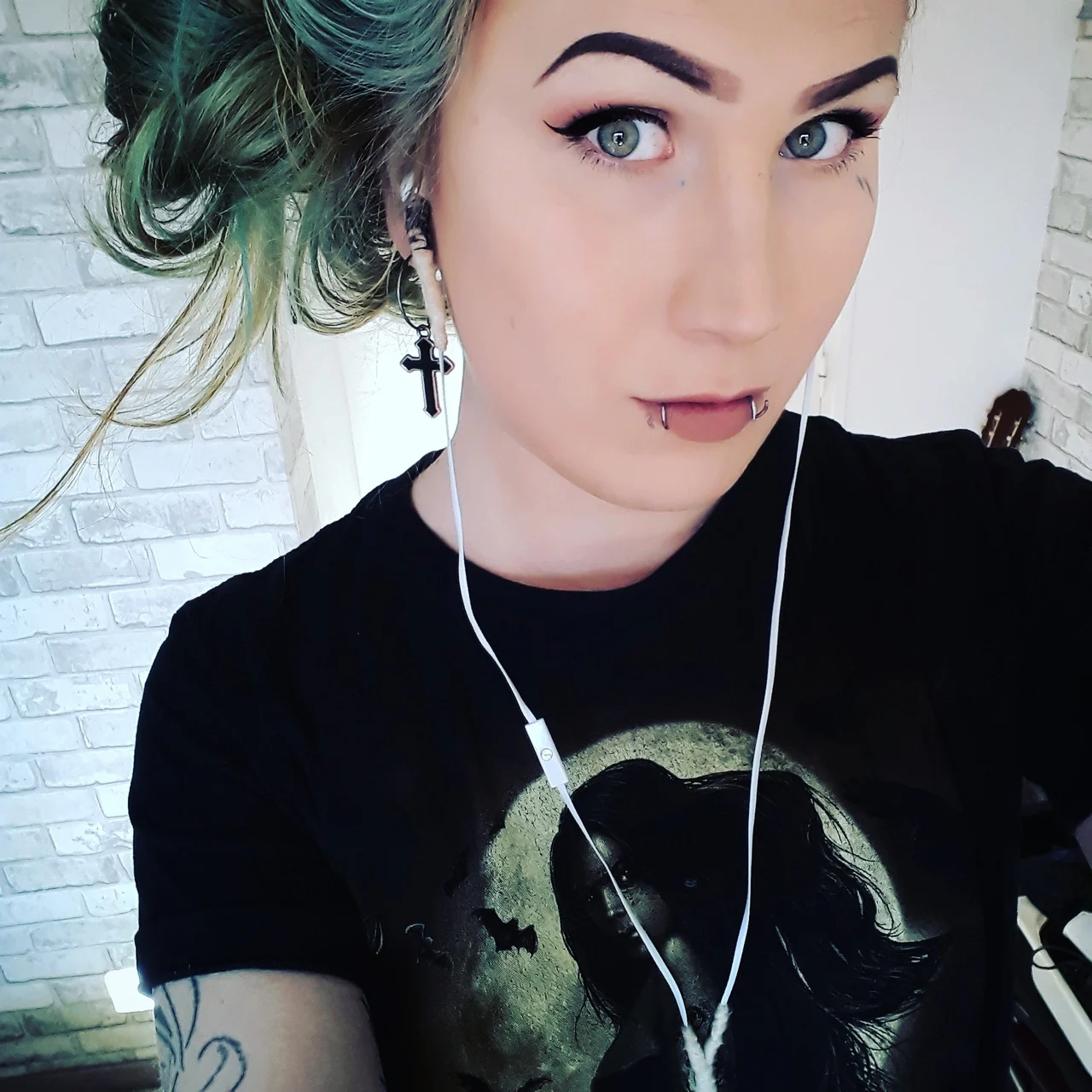 Liligoth - OnlyFans model