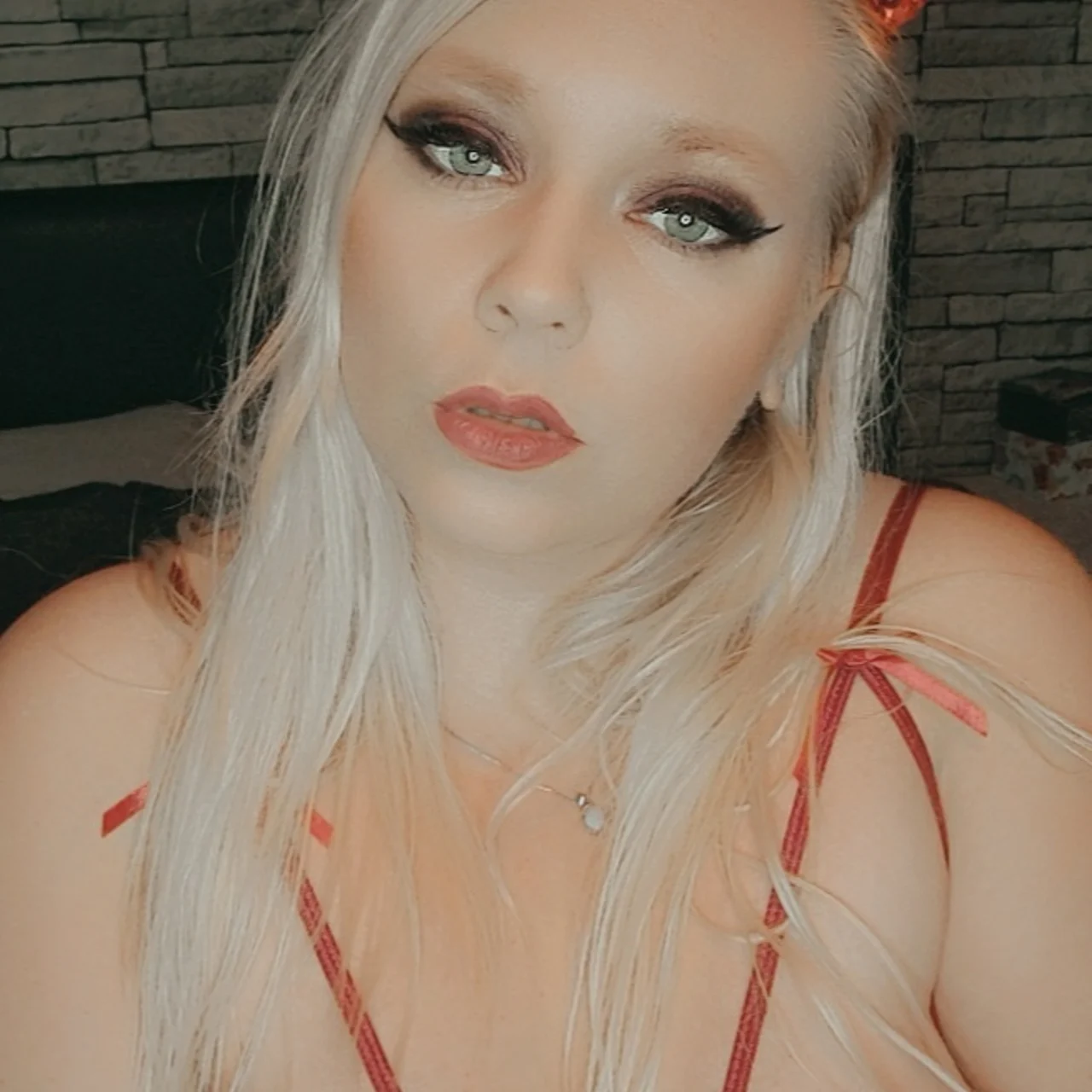 𝕷𝖎𝖑𝖑𝖎𝖆𝖓𝖆 ♡ - OnlyFans model