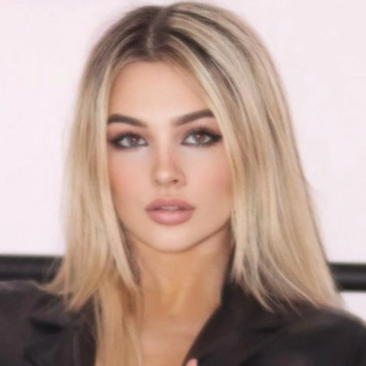 Lily - OnlyFans model