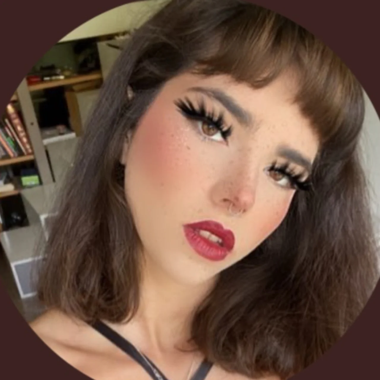 Lindurita - OnlyFans model