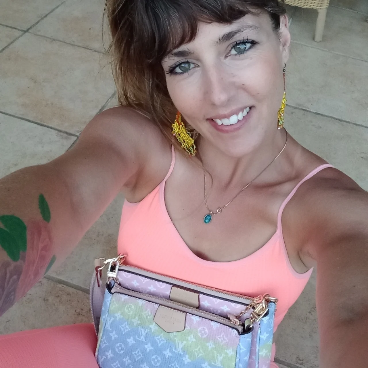 LisaAshHotWife909 - OnlyFans model