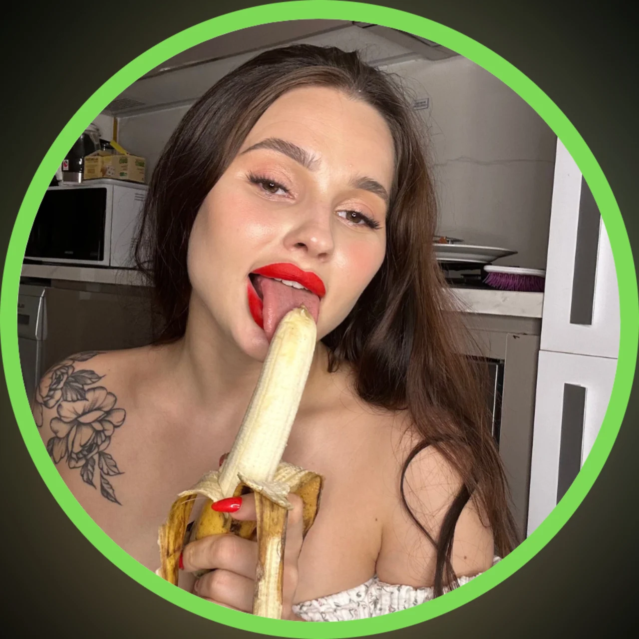 ꧁༺Little 👑 Princess༻꧂ - OnlyFans model