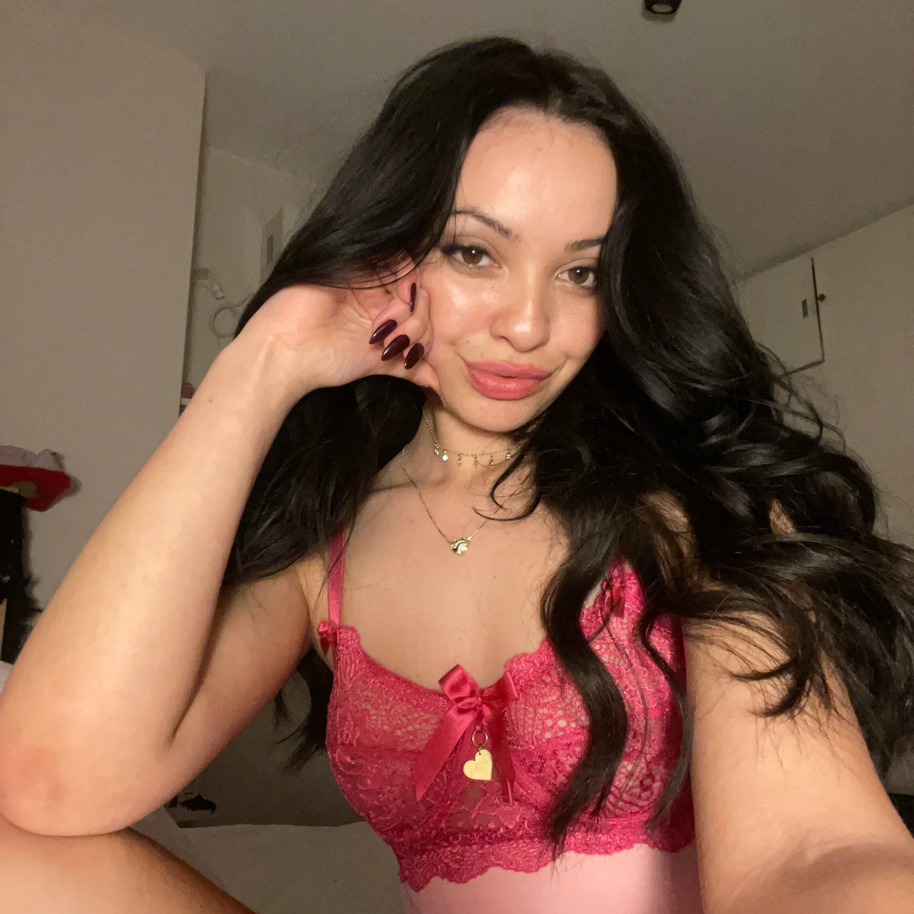 Tati 🤍 - OnlyFans model