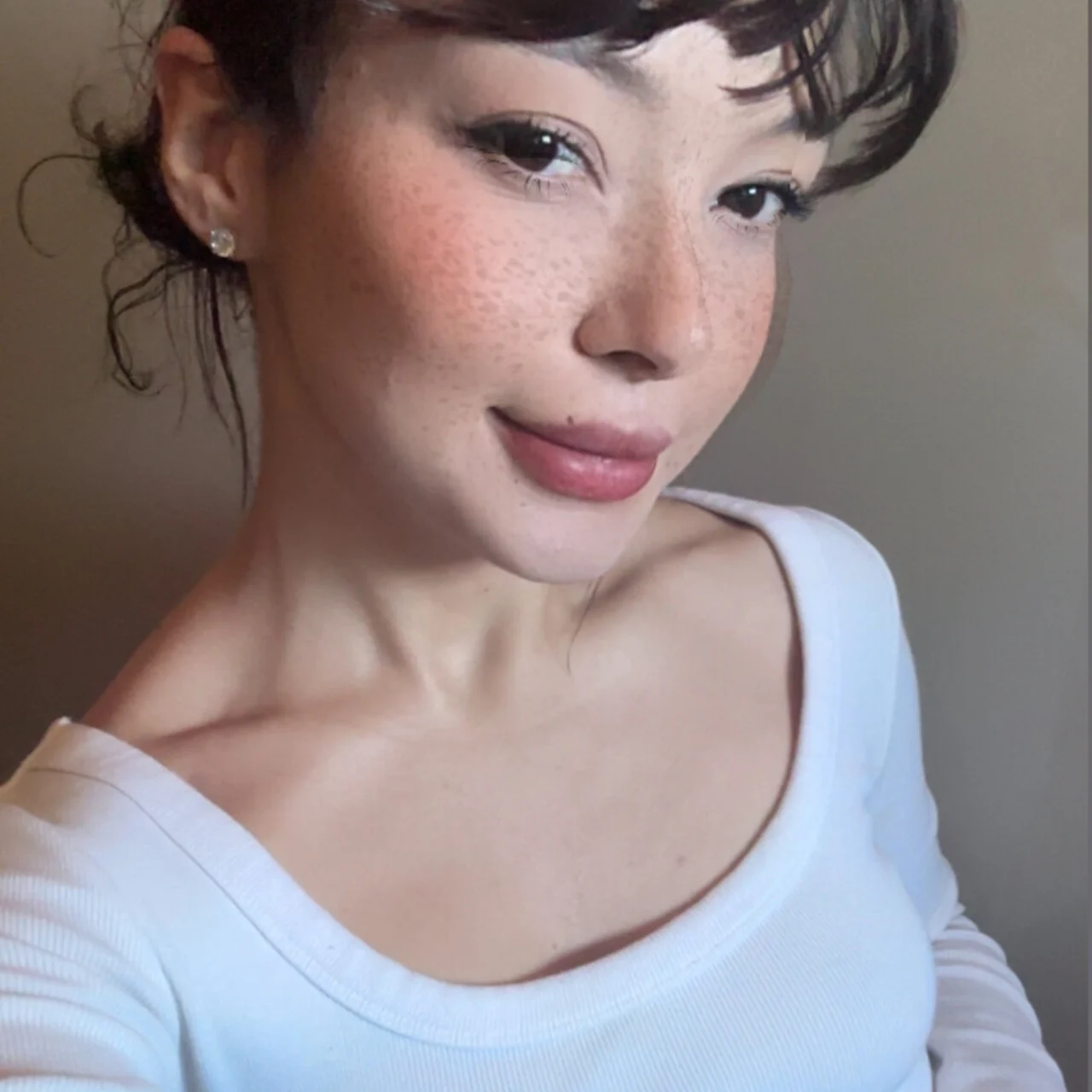 Yumi - OnlyFans model
