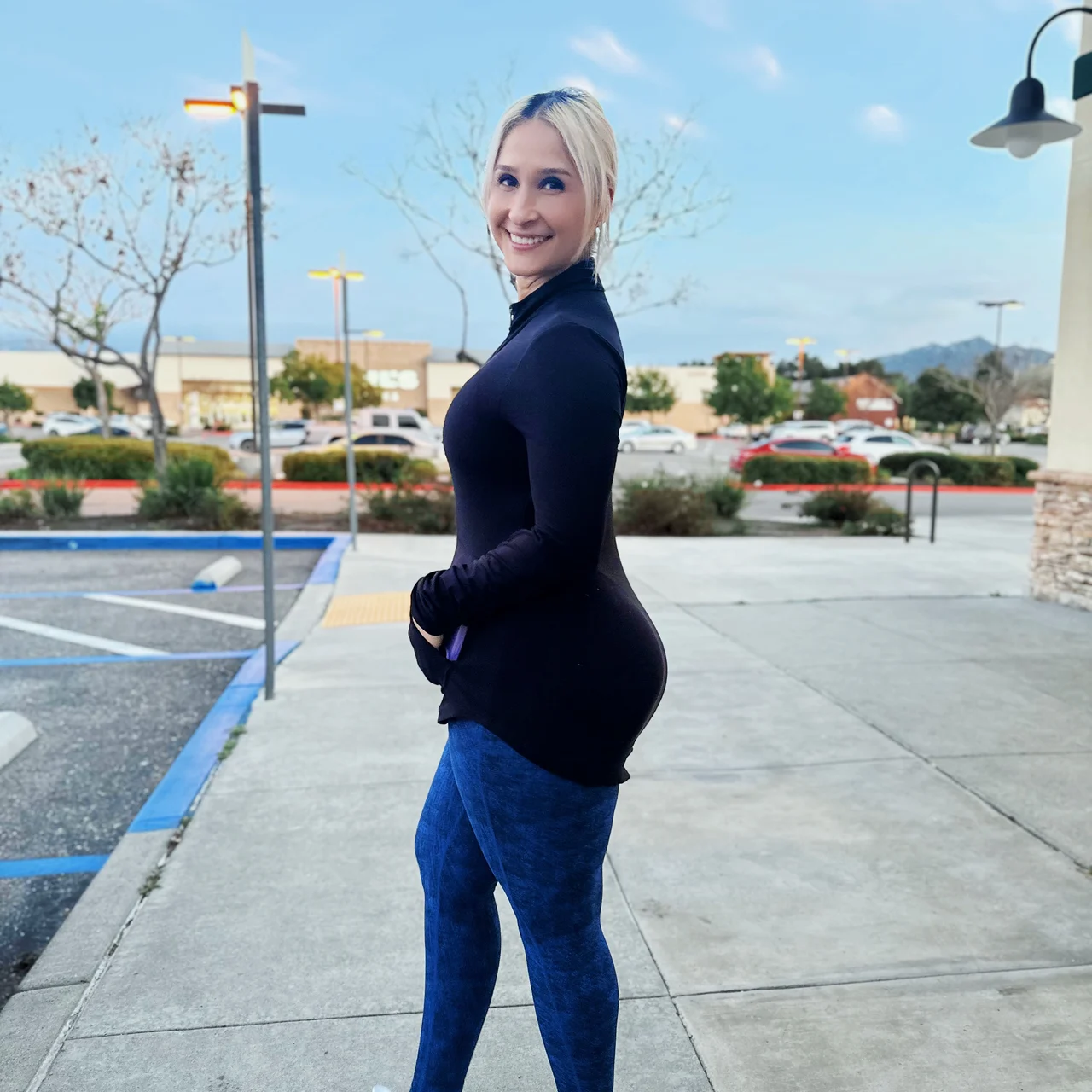 Lizzzzzy - OnlyFans model