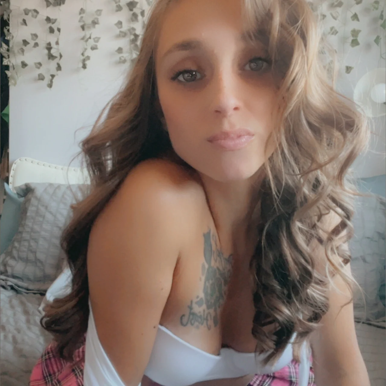 Lola Willd - OnlyFans model