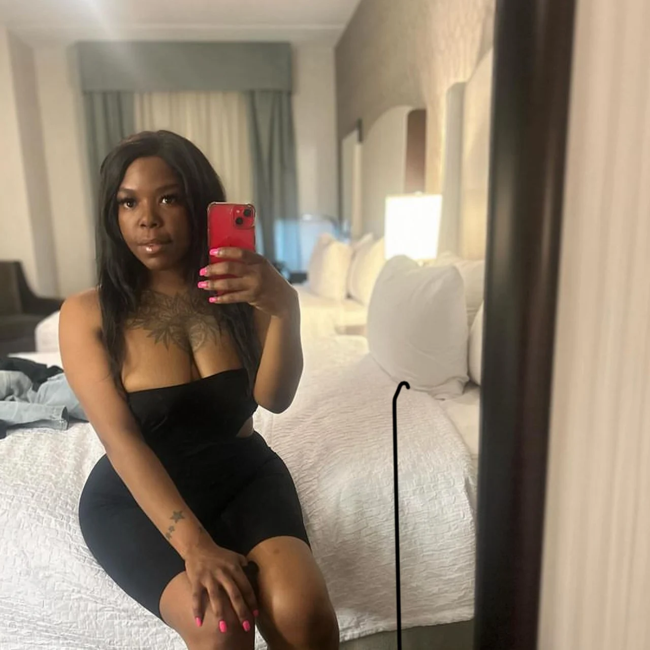 Londyn Lewinsky - OnlyFans model