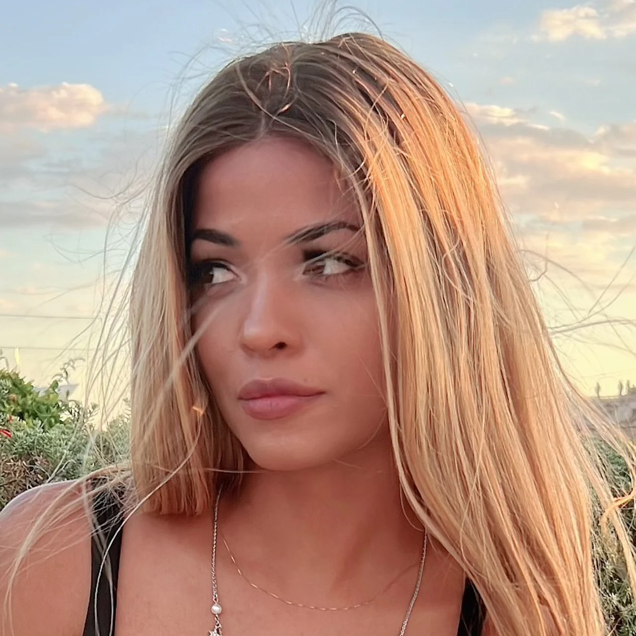 ❤️ Loving Zoe 🇨🇺 - FREE - OnlyFans model