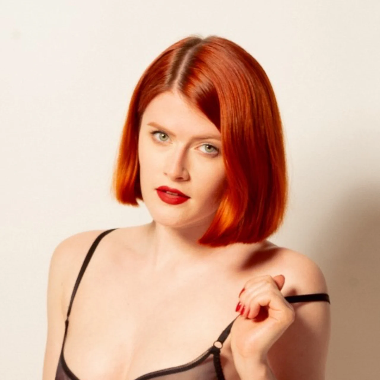 Lucy Huxley - OnlyFans model