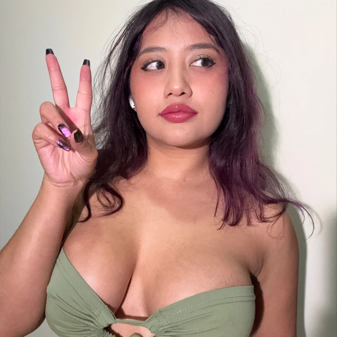 Lucy - OnlyFans model