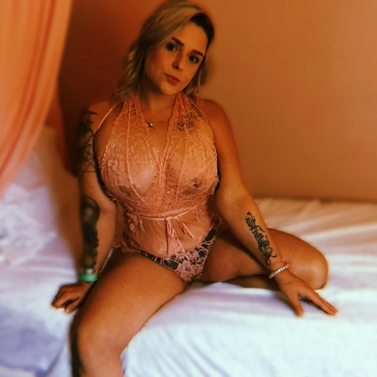 𝔏𝔲𝔩𝔲 𝔐𝔞𝔯𝔬𝔬𝔫 - 𝔗𝔬𝔭 9% - OnlyFans model