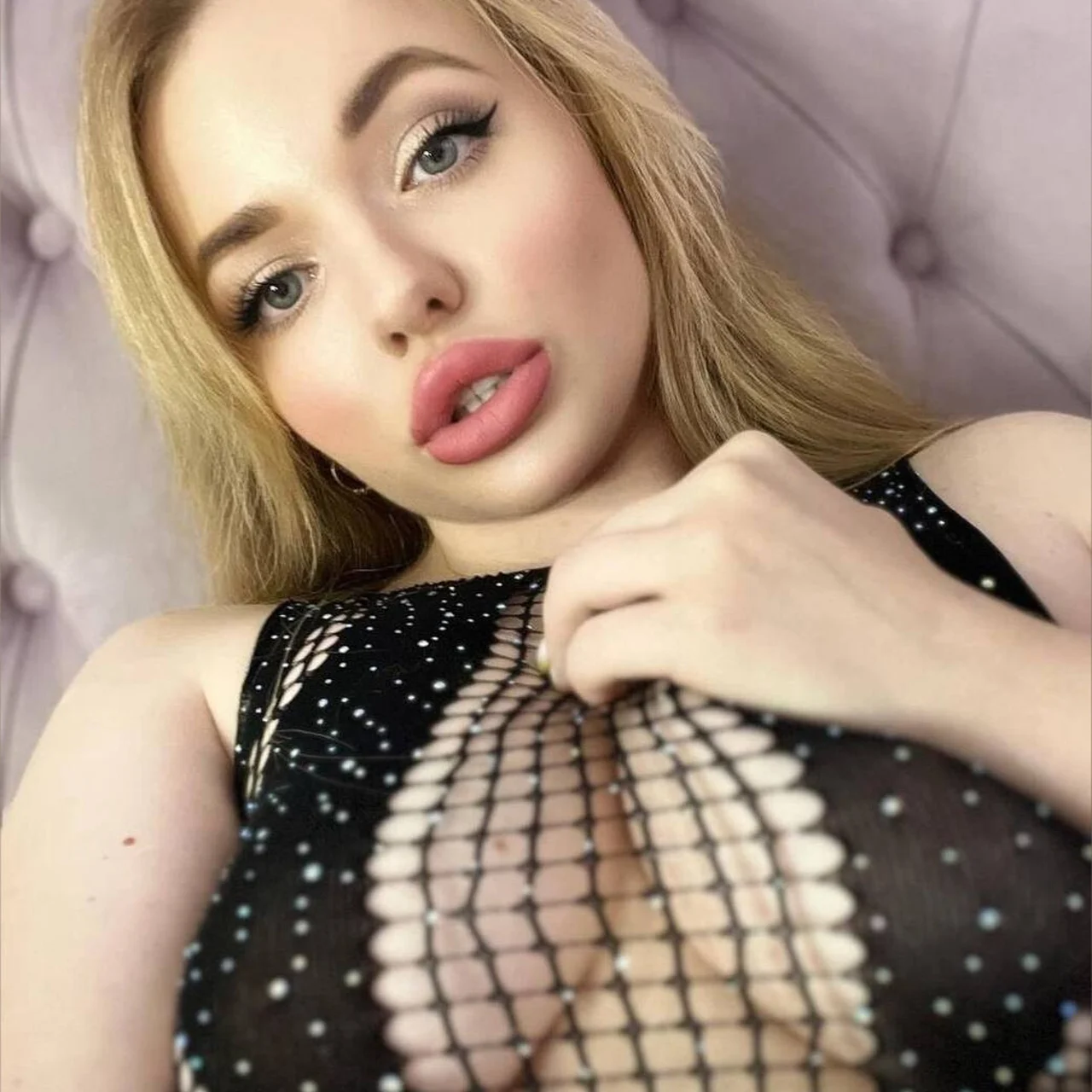 Luna Belle - OnlyFans model