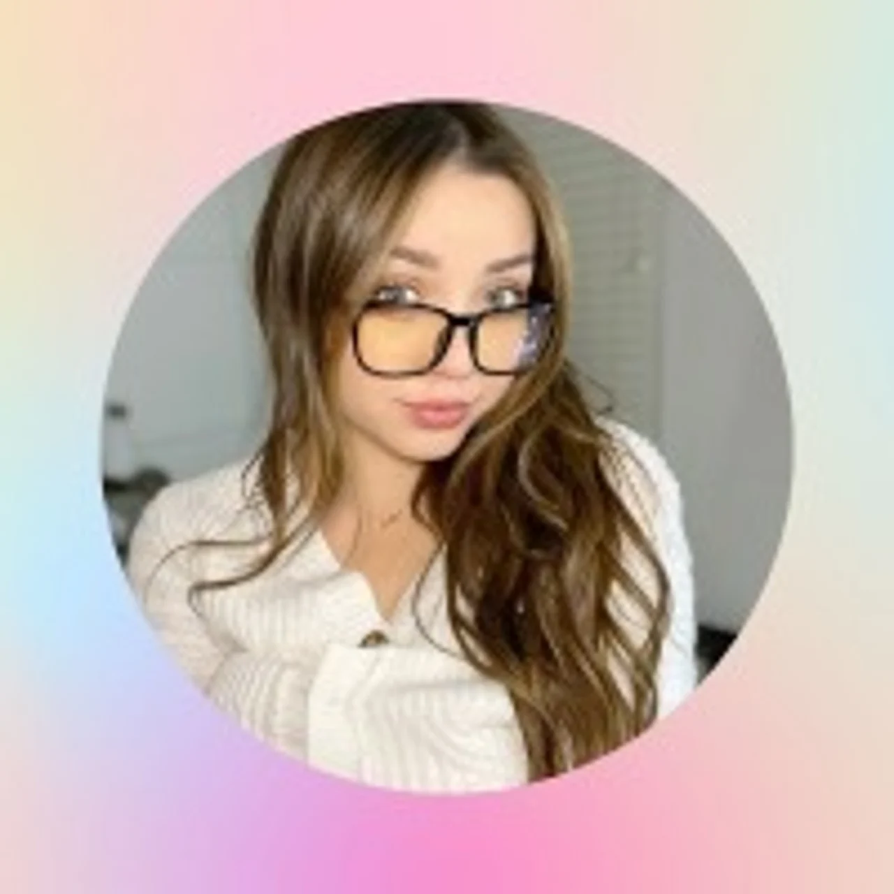 Lydia Love FREE PAGE - OnlyFans model