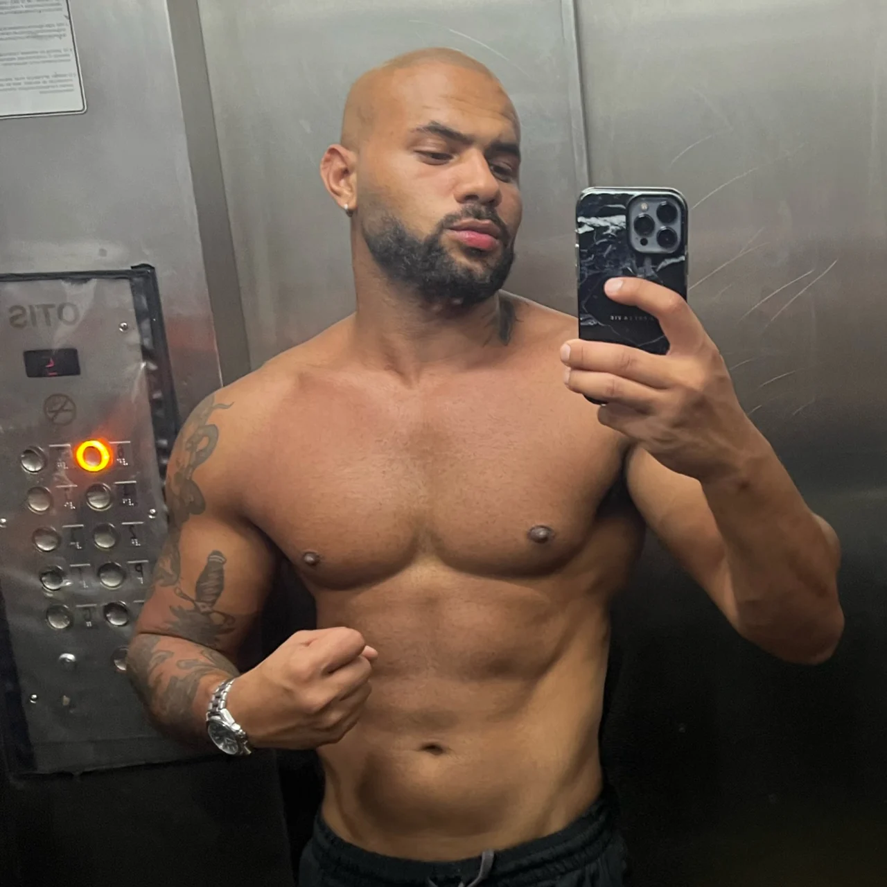 Malvadão - OnlyFans model