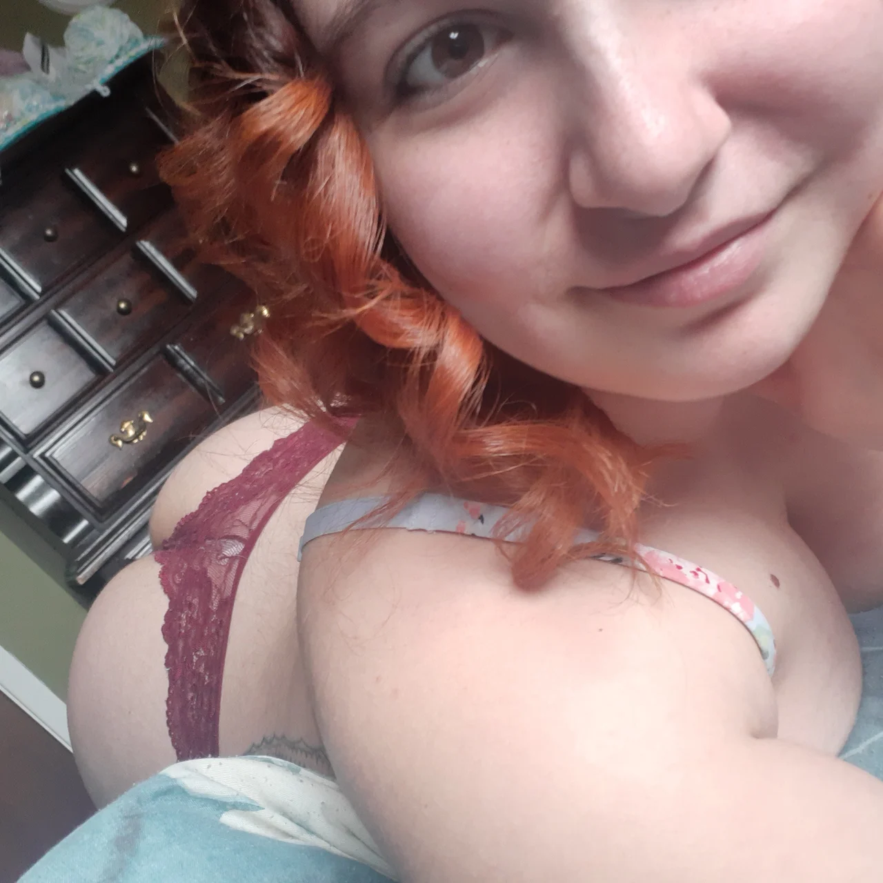 Maman imparfaite - OnlyFans model