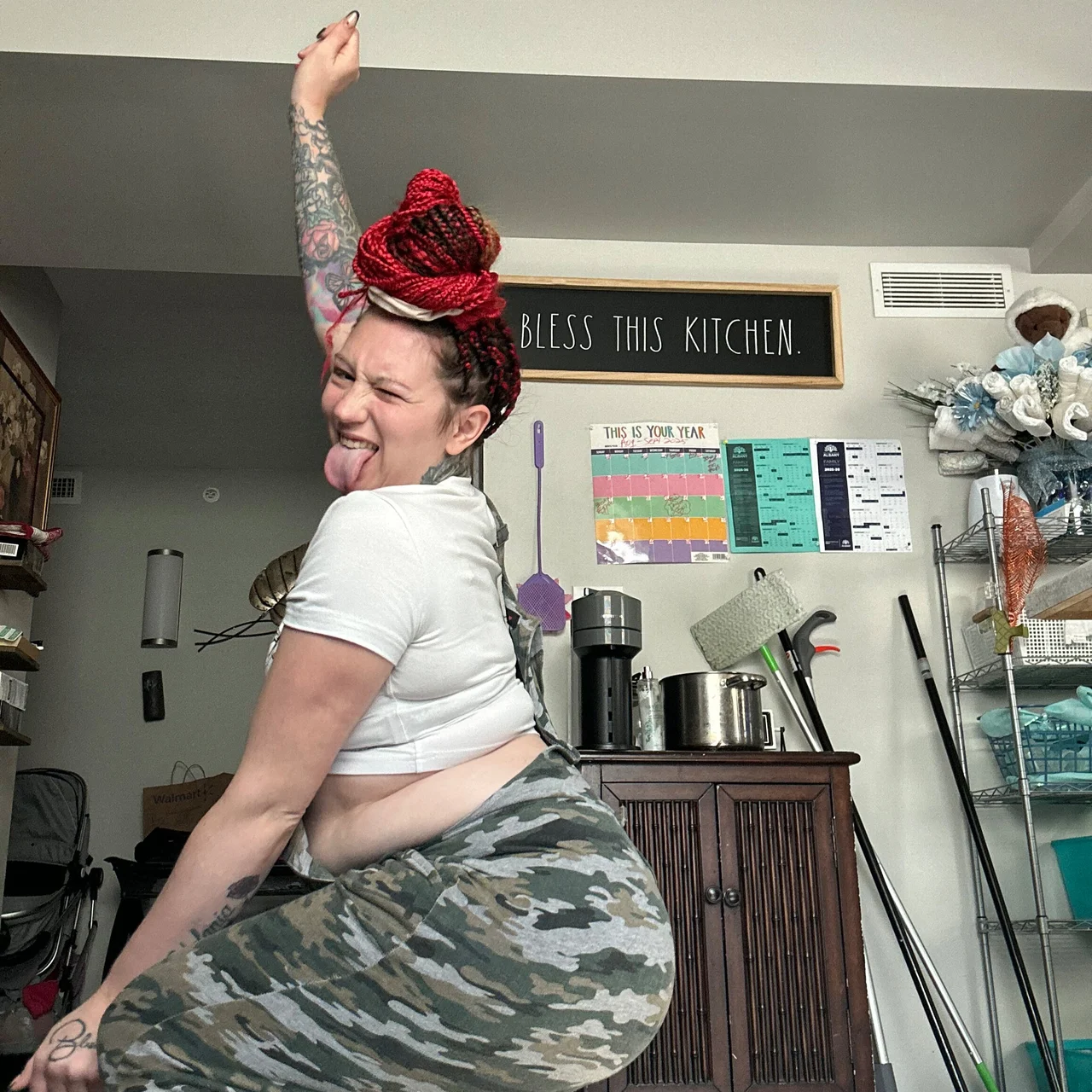 Mamirayray - OnlyFans model