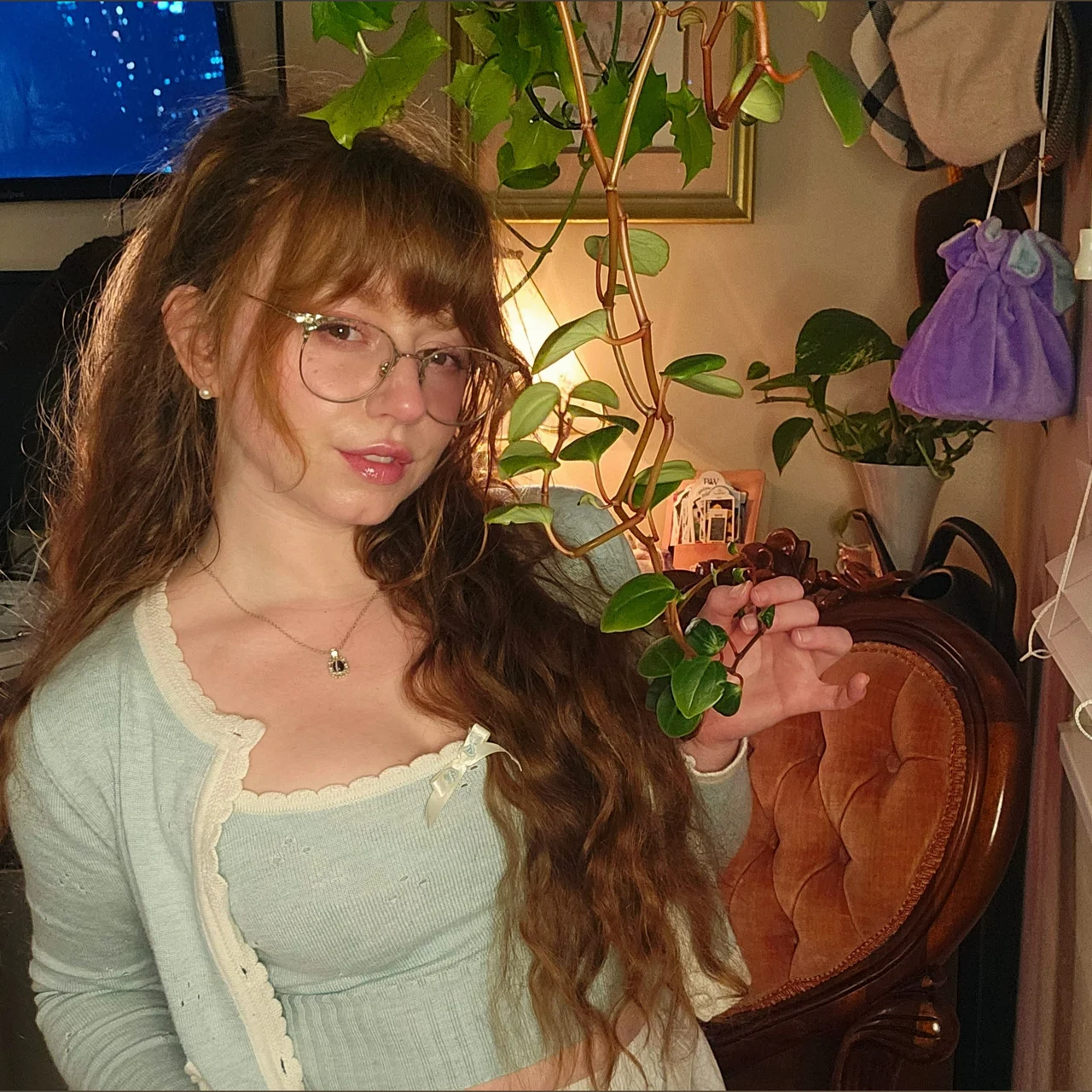 MandyFrizzle - OnlyFans model