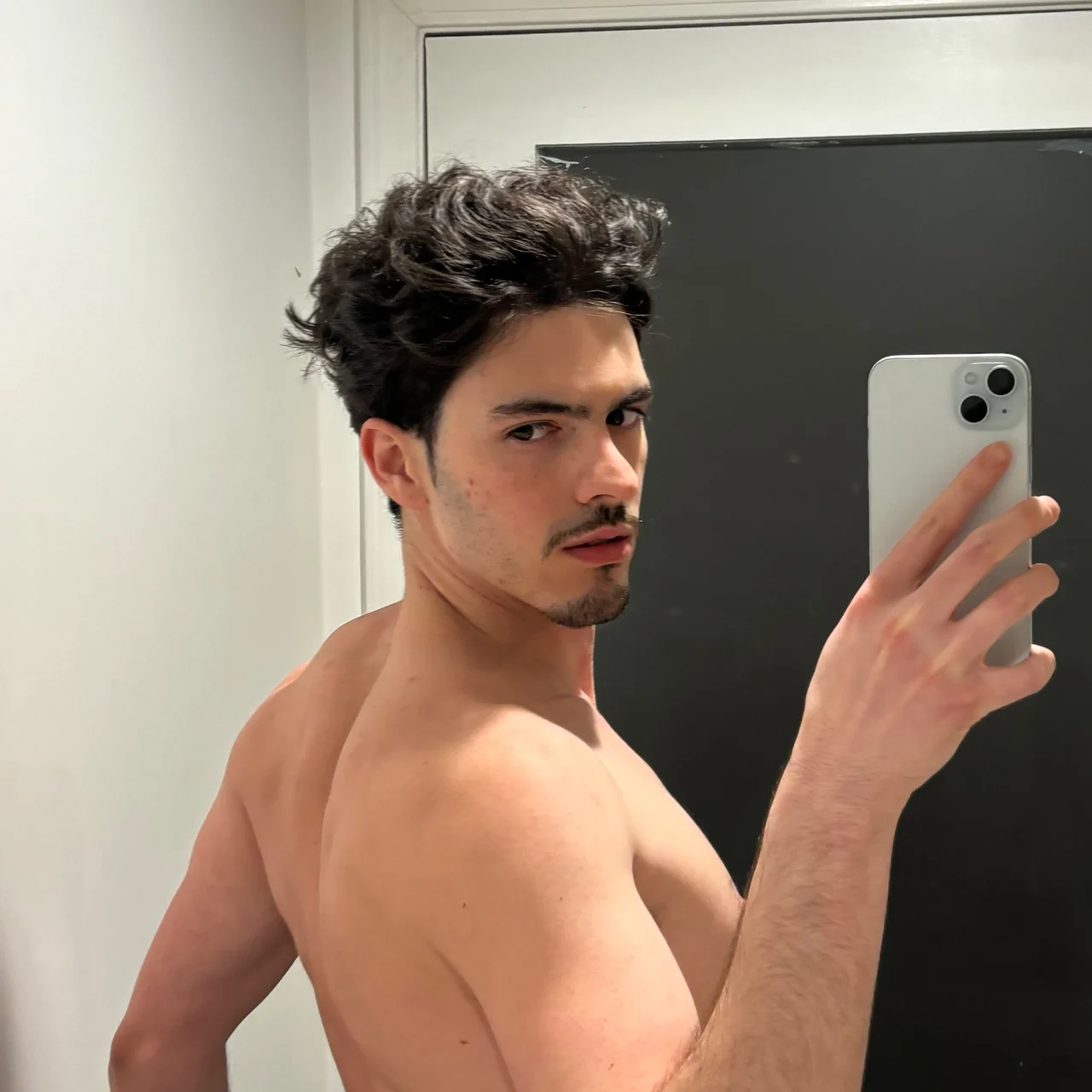 Marlon🇨🇺 - OnlyFans model