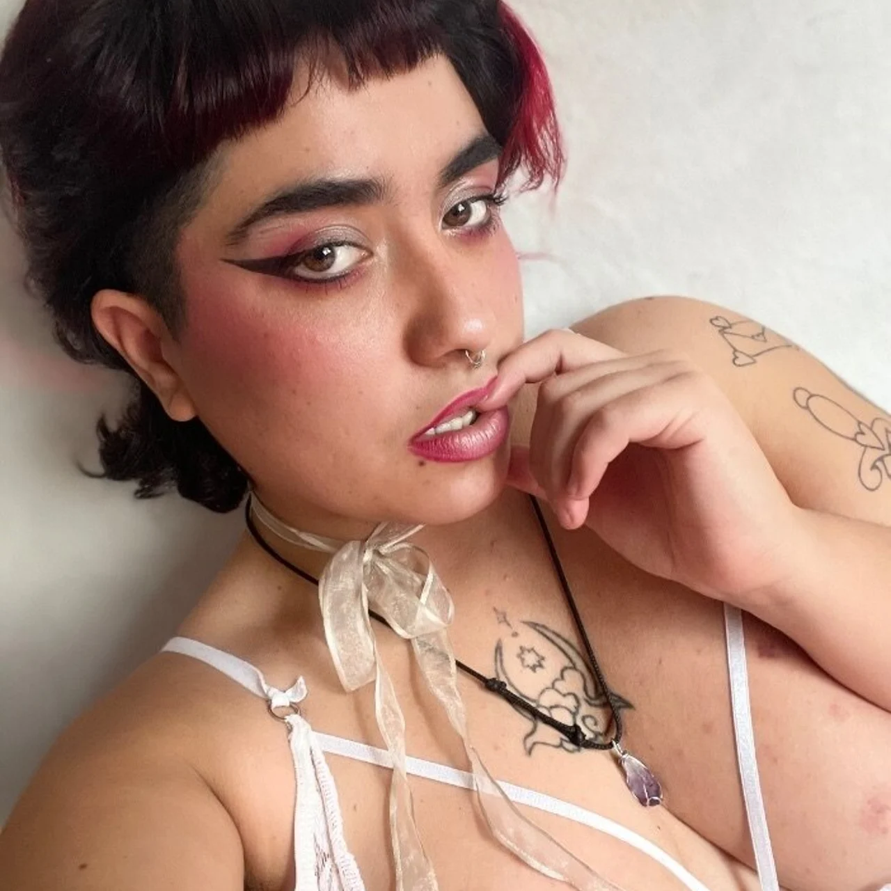 HAIRY GODESS BRAVA🌹 - OnlyFans model