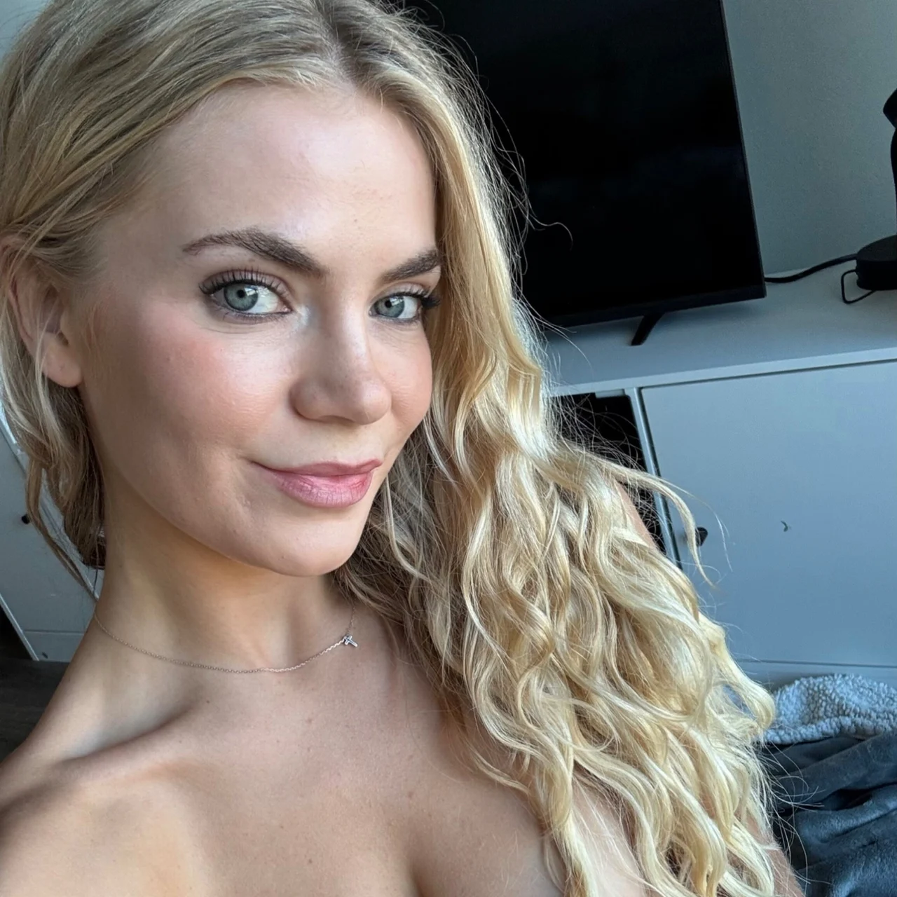 🟢Online Maxy May Exclusives 🔥 (read bio) - OnlyFans model