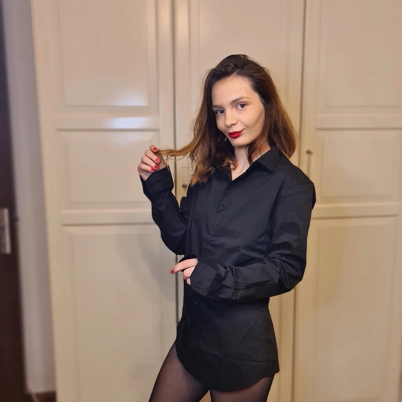 Mia OF - OnlyFans model