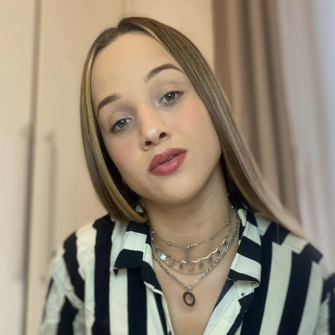Mia White ☁ - OnlyFans model
