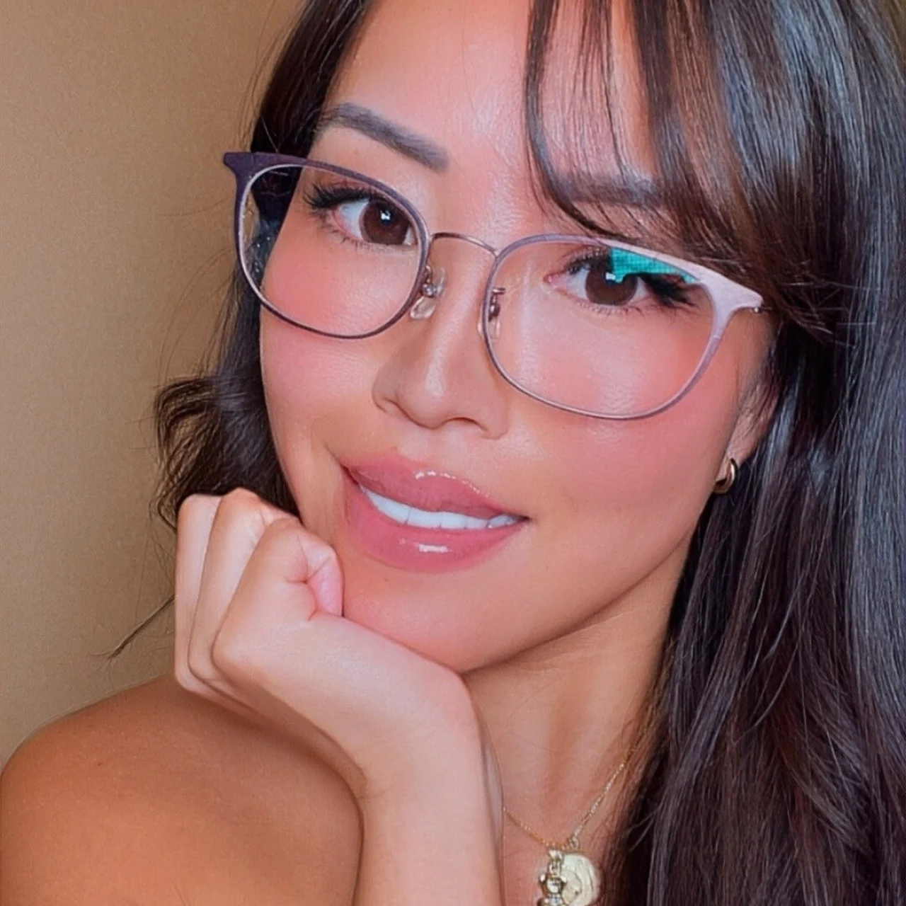 ๐ ๐ธ ... m i k a ... ๐ธ ๐ - OnlyFans model