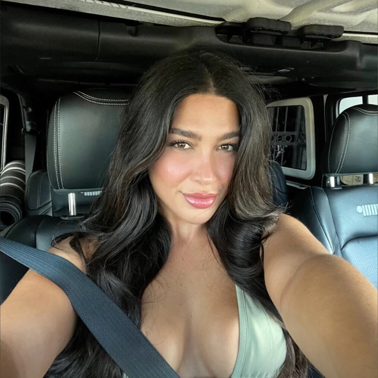 Mila RATED #1 PERSIAN ON OF - OnlyFans model