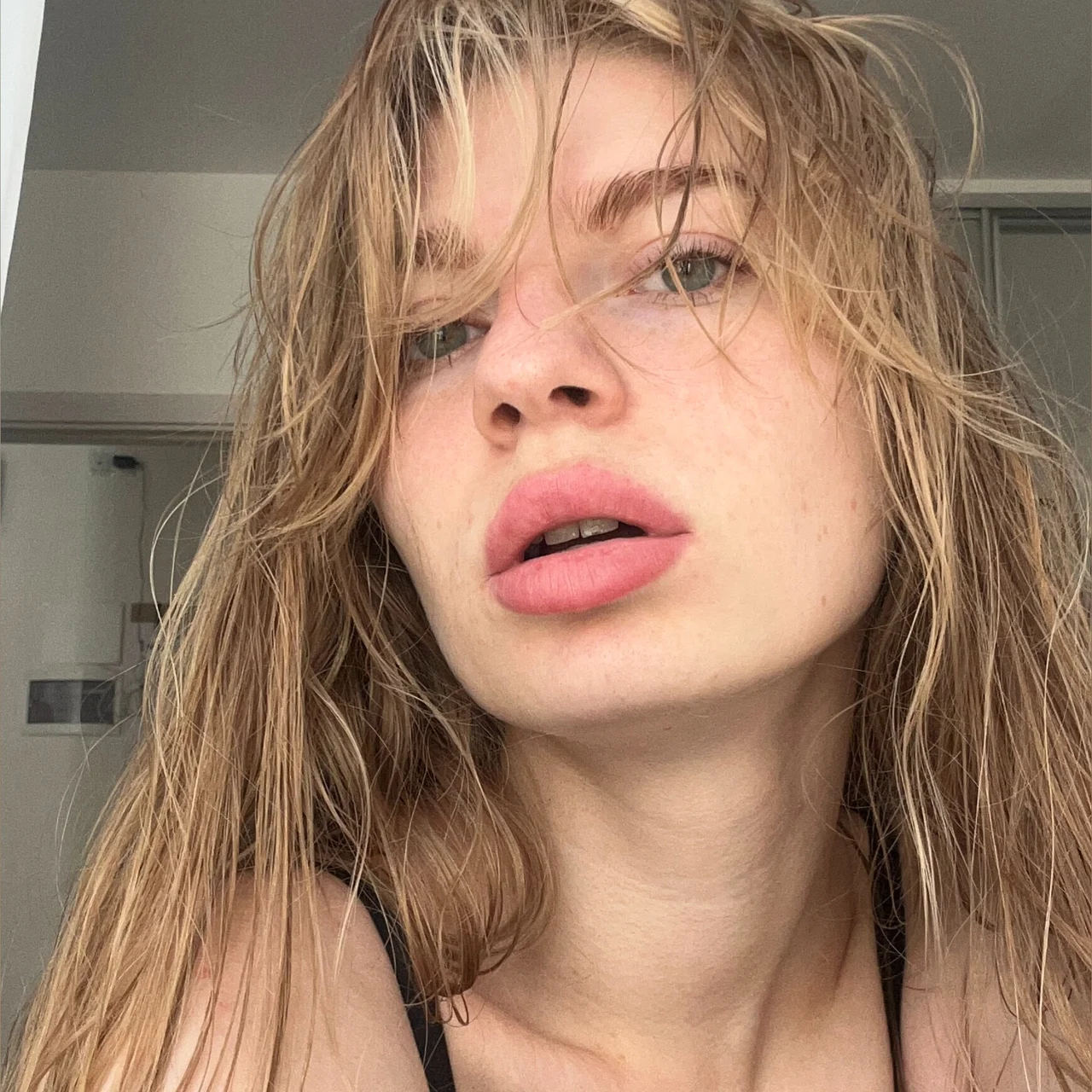 Mila Wood 🌿 - OnlyFans model