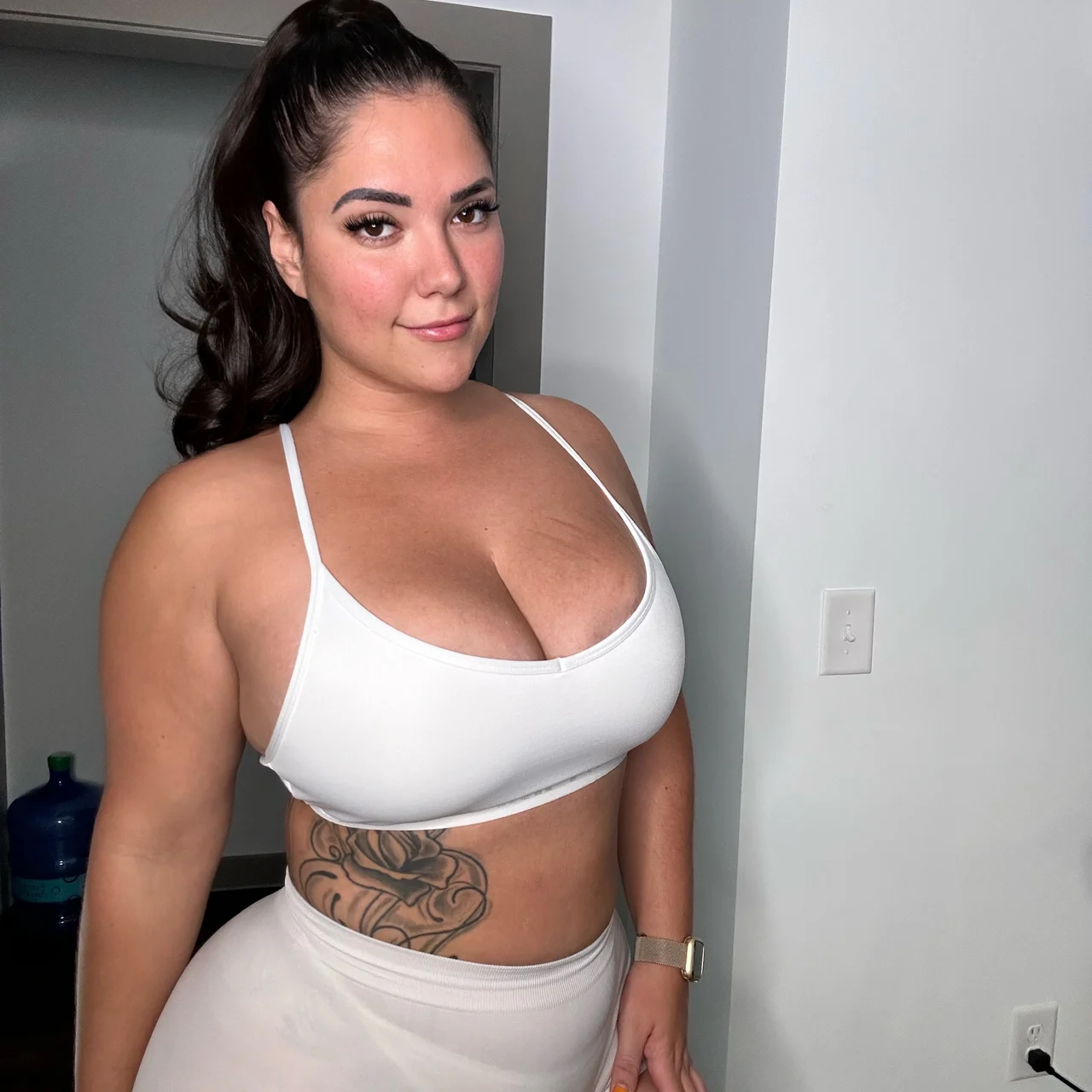 Mila Valentina - OnlyFans model