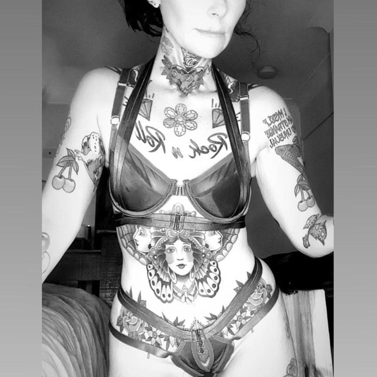 The Milking Queen - OnlyFans model