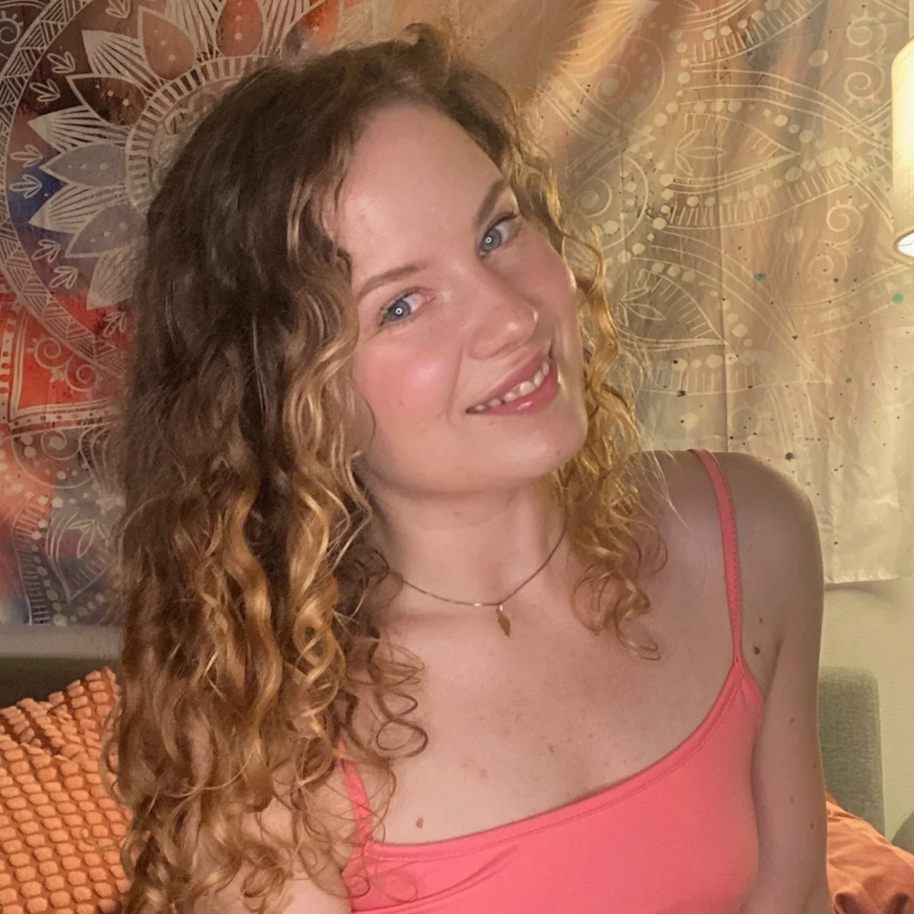 Mindebaby - OnlyFans model