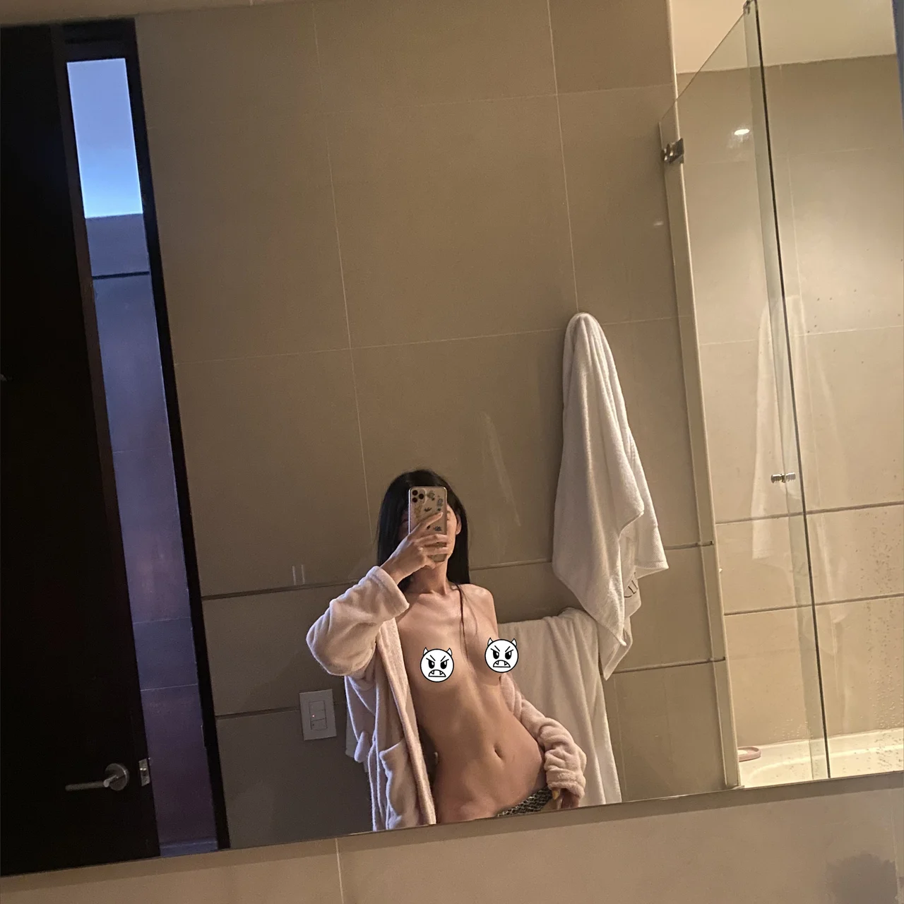 Miroslavaa Chery - OnlyFans model