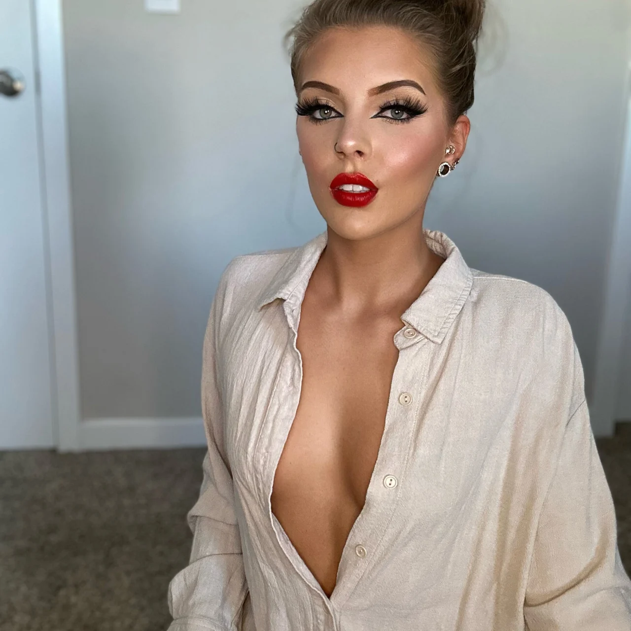Arabella B - OnlyFans model