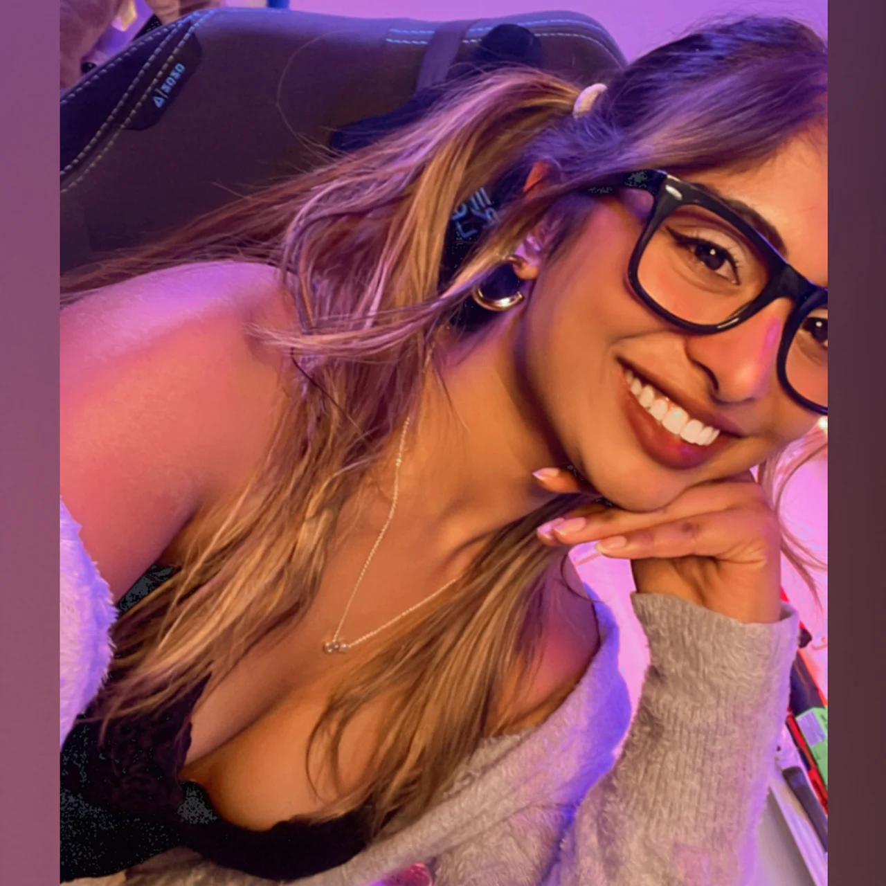 Rina - OnlyFans model