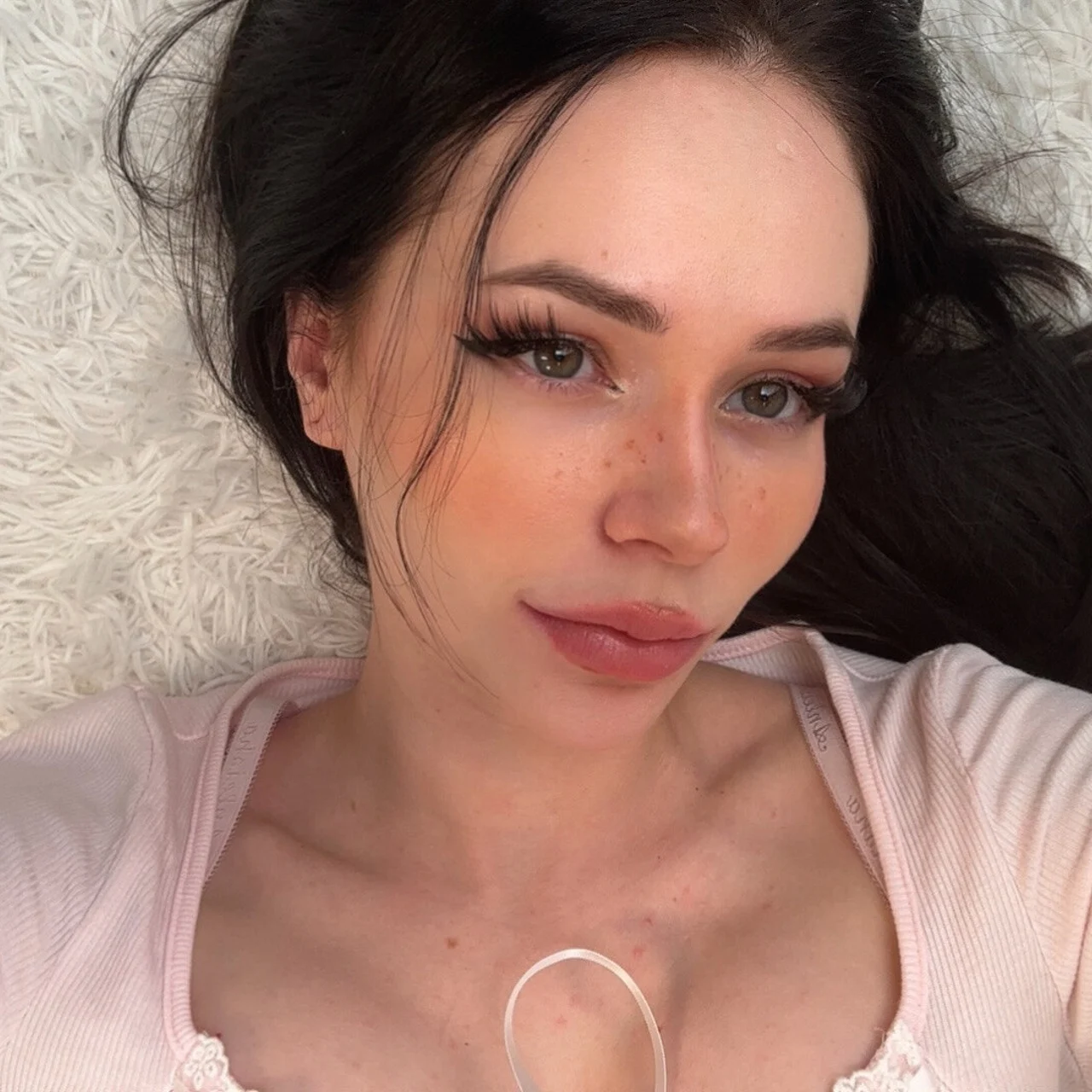 Lily - OnlyFans model