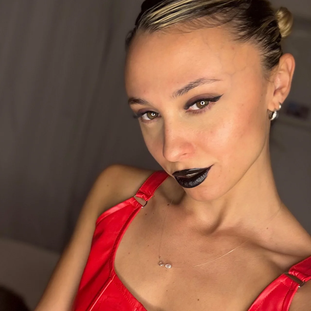 Mistress Nina - OnlyFans model