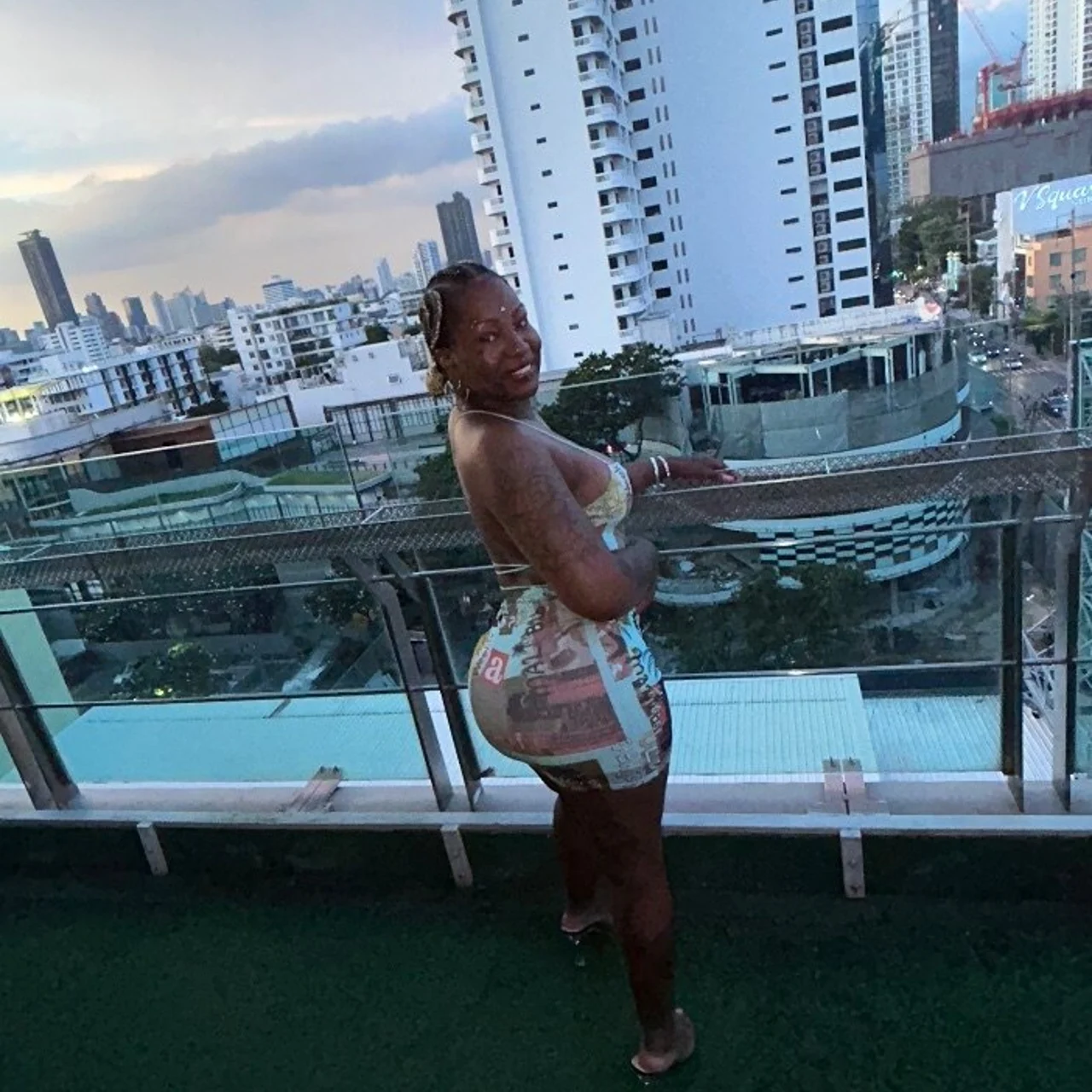 moetbabee - OnlyFans model